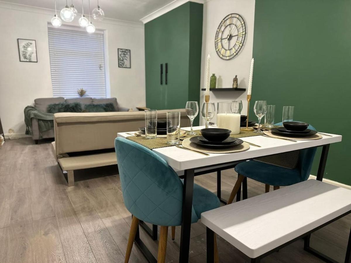 Amazing 2 Bedrooms House Bridgend  Dış mekan fotoğraf