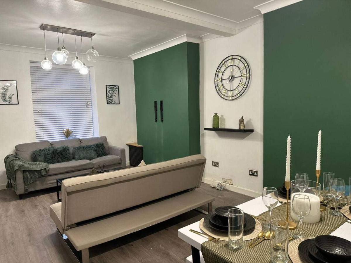 Amazing 2 Bedrooms House Bridgend  Dış mekan fotoğraf
